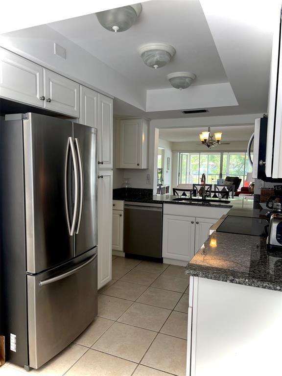 Foto del edificio - 5242 Wedgewood Ln