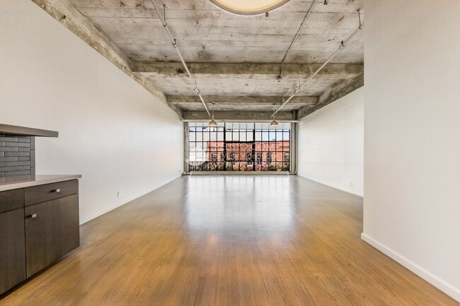 Building Photo - 2711 18th St