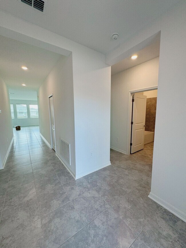 Foto del edificio - 4249 Patterson Cove