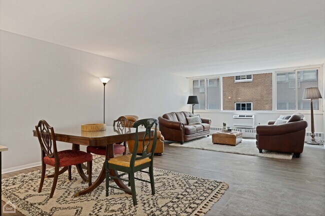 Foto del edificio - 1516 Hinman Ave