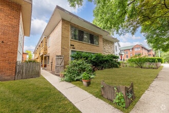 Building Photo - 405 S Maple Ave