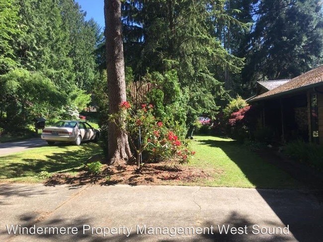 Building Photo - 6561 NE Monte Vista Pl