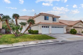 Building Photo - 2713 Chokecherry Ave