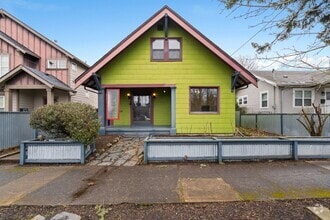 4036 SE 63rd Ave