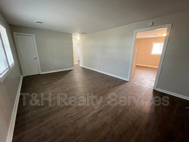 Building Photo - 3929 Elmonte Ct
