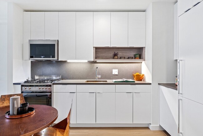 Foto del edificio - 68 W 37th St