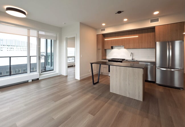 2BT6-SE - Kitchen/Living - UXBorough Living