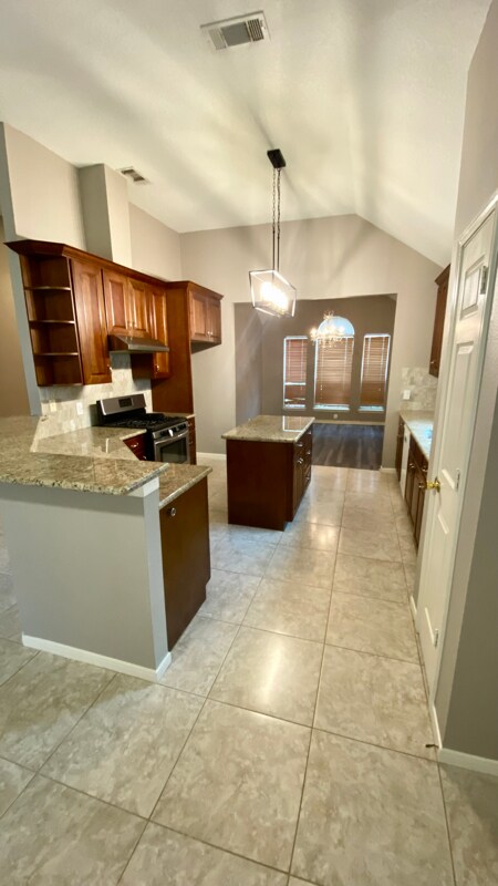 Foto del edificio - 3130 Birchleaf Dr