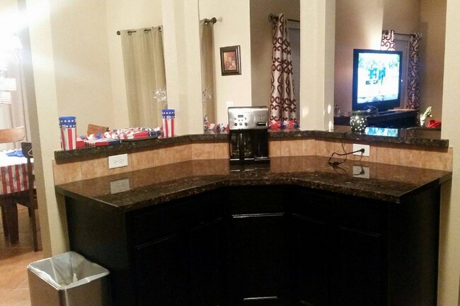 Foto del edificio - 4924 Gold Ranch Ave