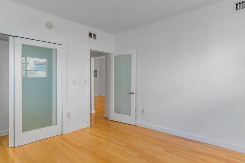 Primary Photo - 1341 15th St