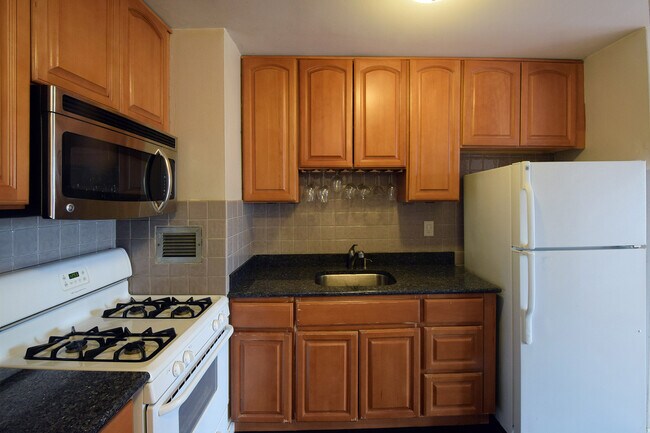 Foto del edificio - 135 Montgomery St