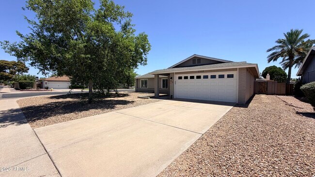 Foto del edificio - 2303 S Cottonwood Dr
