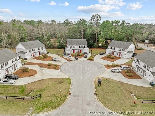 Foto del edificio - 125 Burgess Ln