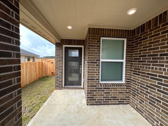 Building Photo - 18515 Amber Pine Ct
