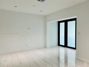 Building Photo - 1155 102nd St