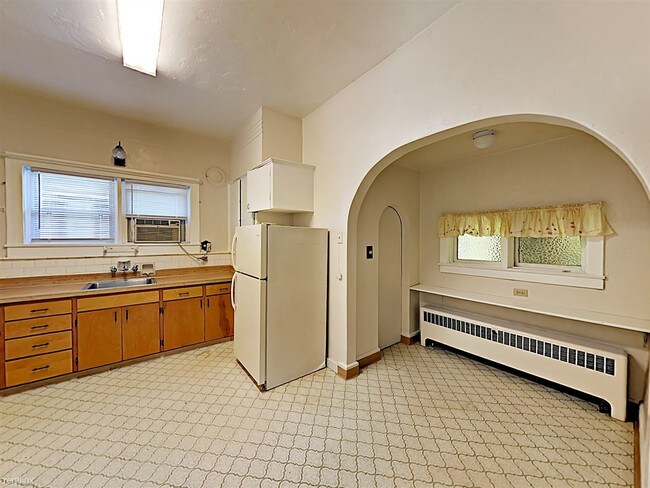 Building Photo - 1 br, 1 bath  - 601 N 2nd St Apt B Apt B
