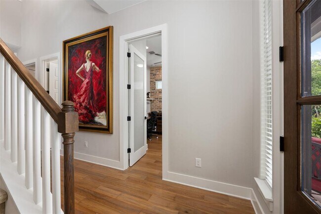 Foto del edificio - 408 W 16th St