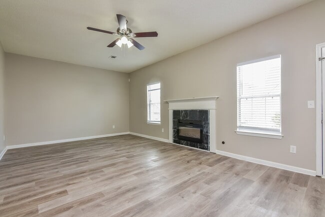 Building Photo - 3547 Spring Shoals