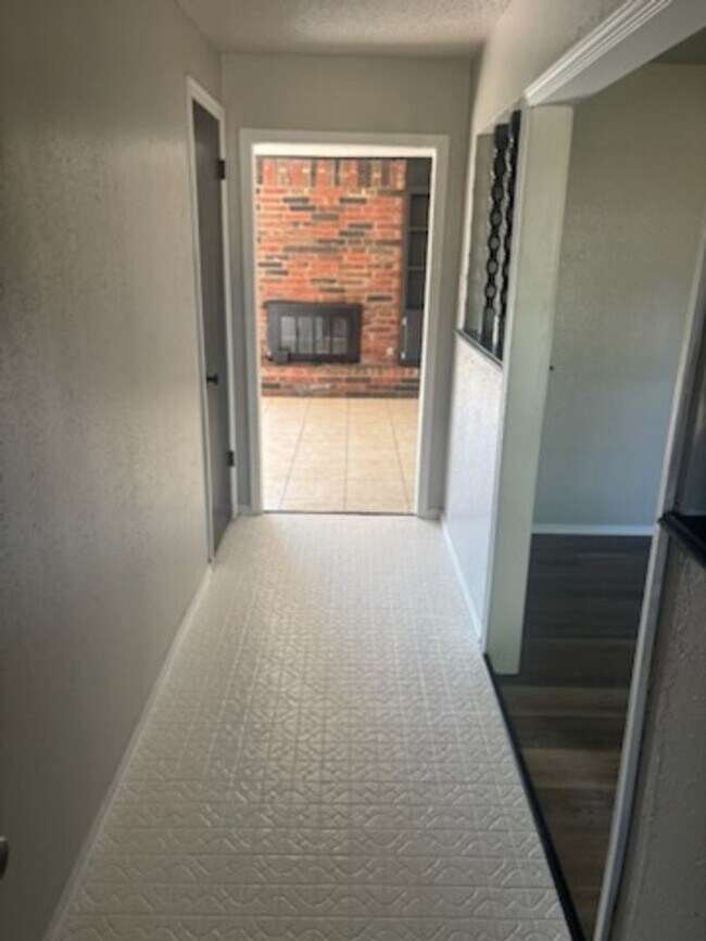 Foto del edificio - 1613 NW 81st St
