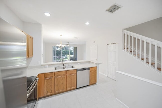 Building Photo - 9755 Porta Leona Ln