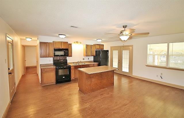 Foto del edificio - 112 Trailwood Rd