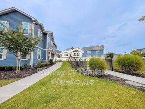 Building Photo - 1713 Dresdon Ln