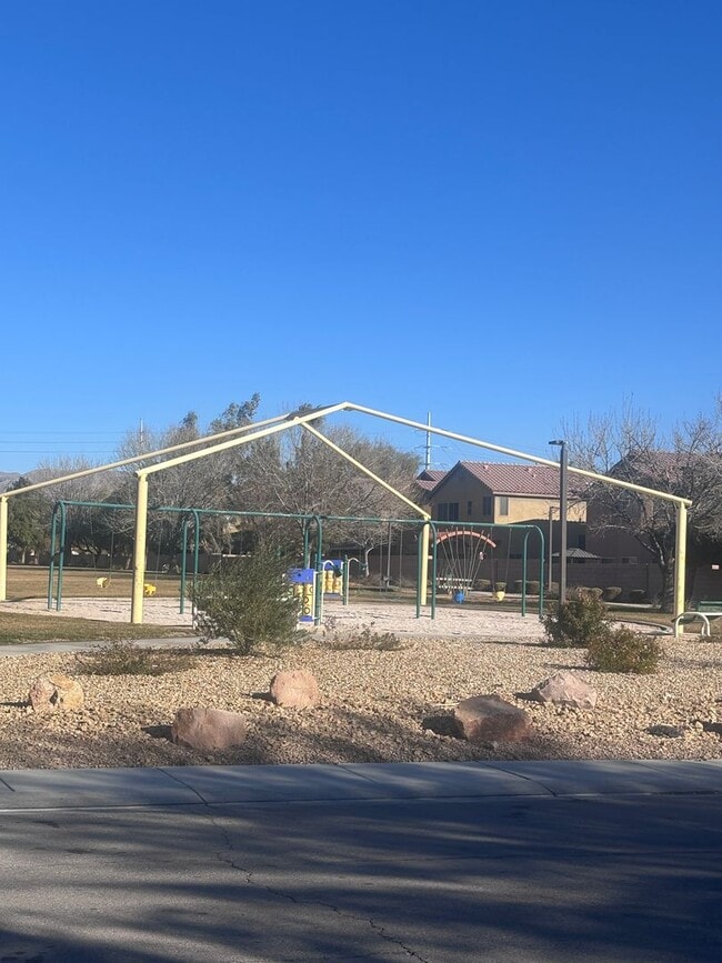 Building Photo - 3 bedroom with loft home in North Las Vegas!