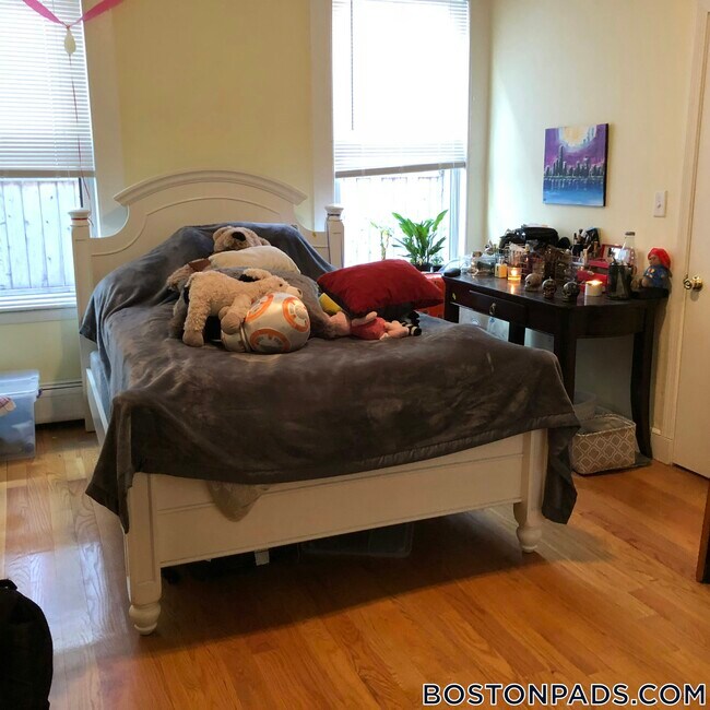 Foto del edificio - 35 Brookline St