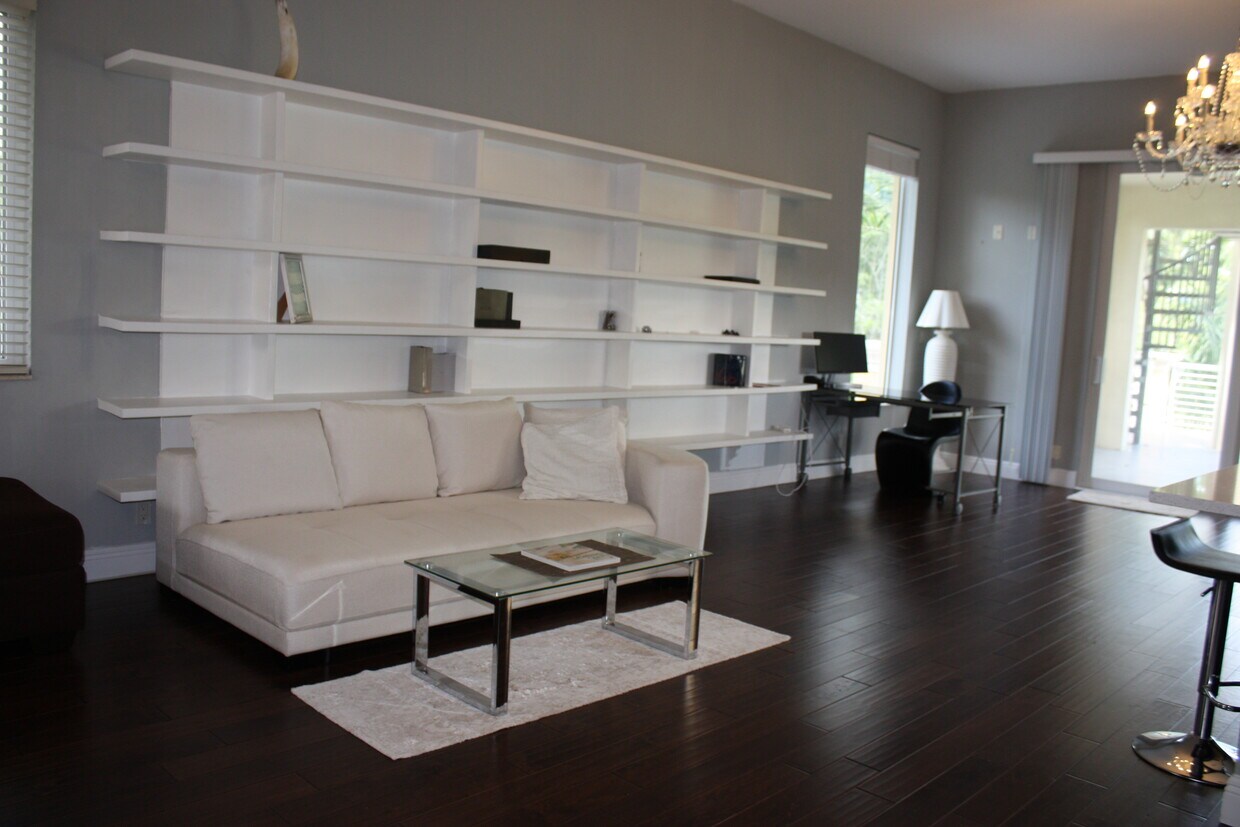 5862 Homeland Rd Unit Guest Studio, Lake Worth, FL 33449 Apartments