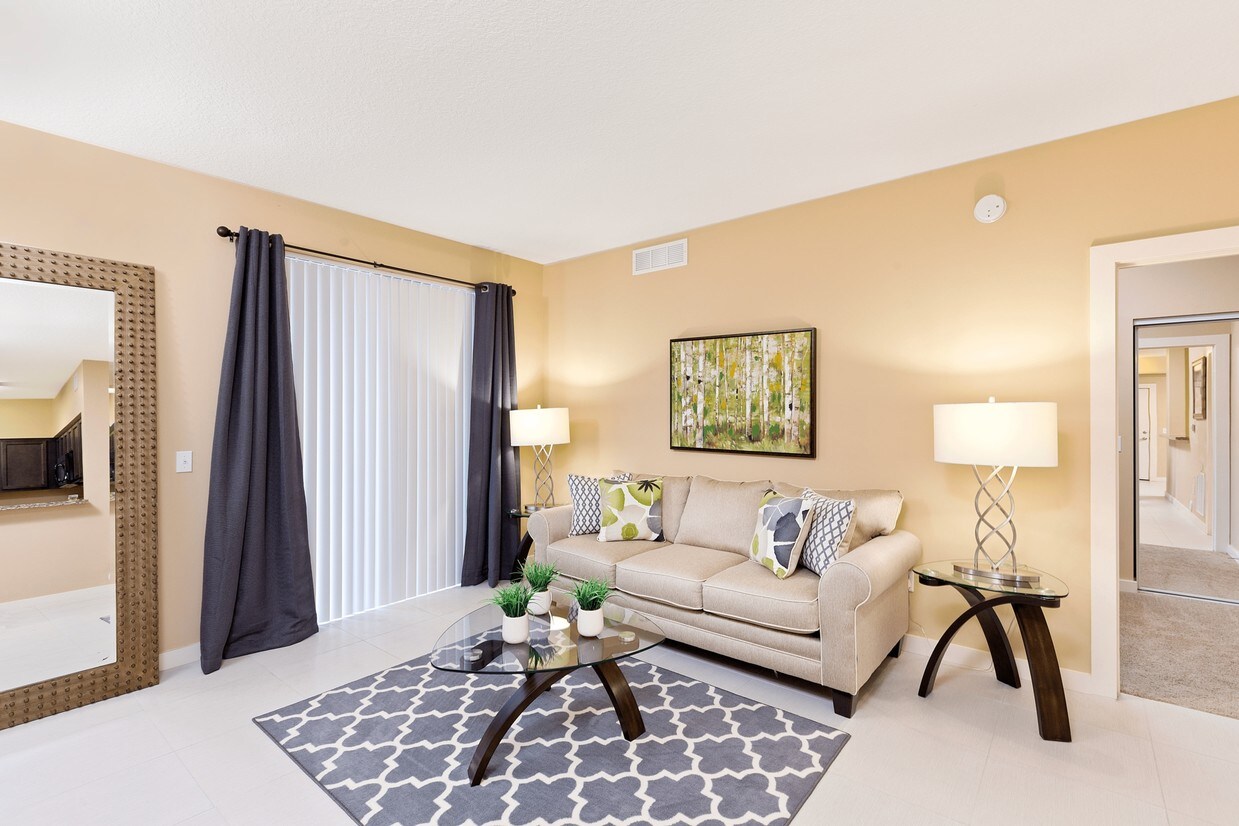 Quantum Lake Villas Apartments Boynton Beach, FL