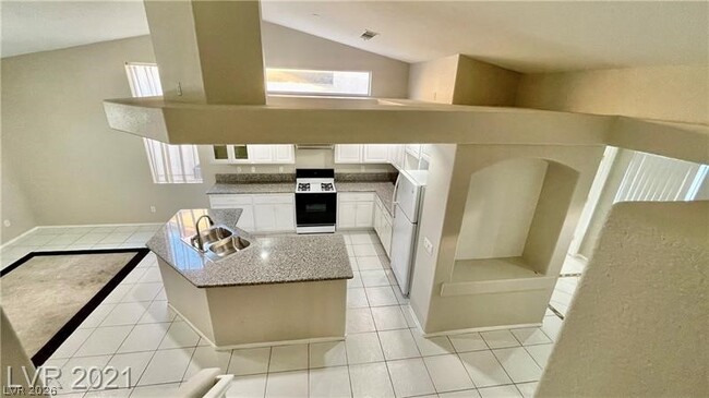 Building Photo - 9756 Silver Pebble St