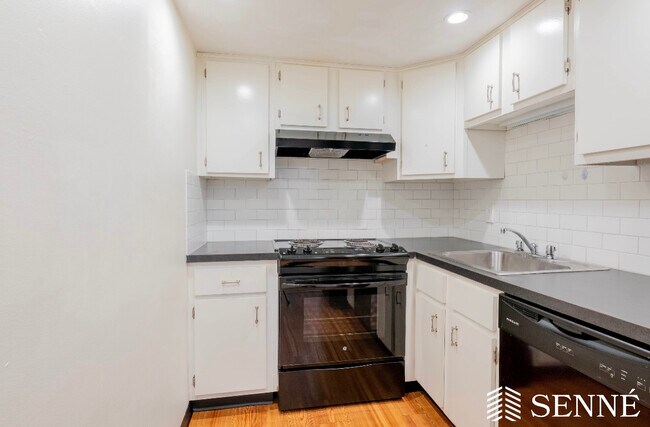 Building Photo - 278 Beacon St