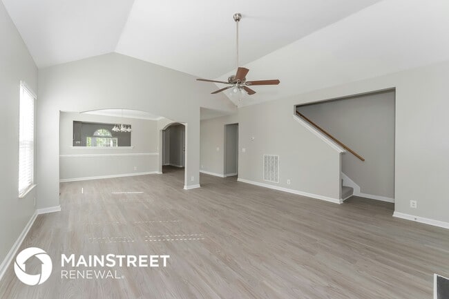 Building Photo - 6412 Paddington Way