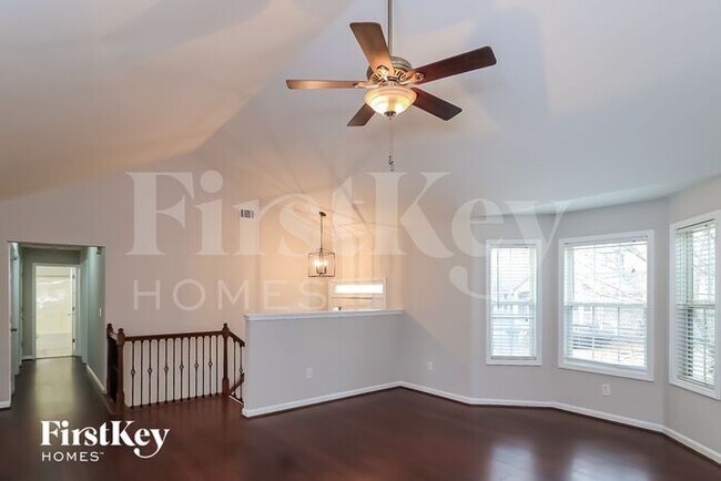 Building Photo - 4965 Abbotts Glen Trail Northwest