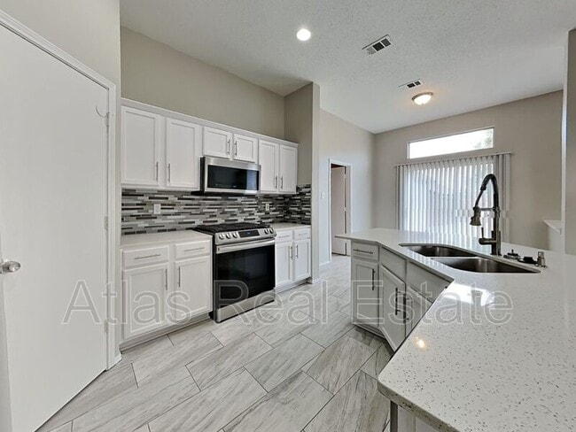 Building Photo - 2101 Sterling Ln