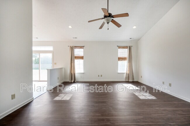 Foto del edificio - 67 W Clear Lake Ln