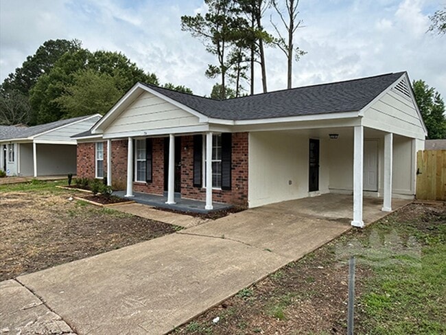 Building Photo - Spacious 3-Bedroom, 1-Bath Home for Rent!