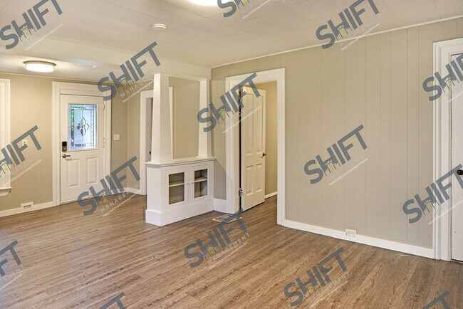 Foto del edificio - 469 3rd St NW #2 - Updated and Cozy Upper ...