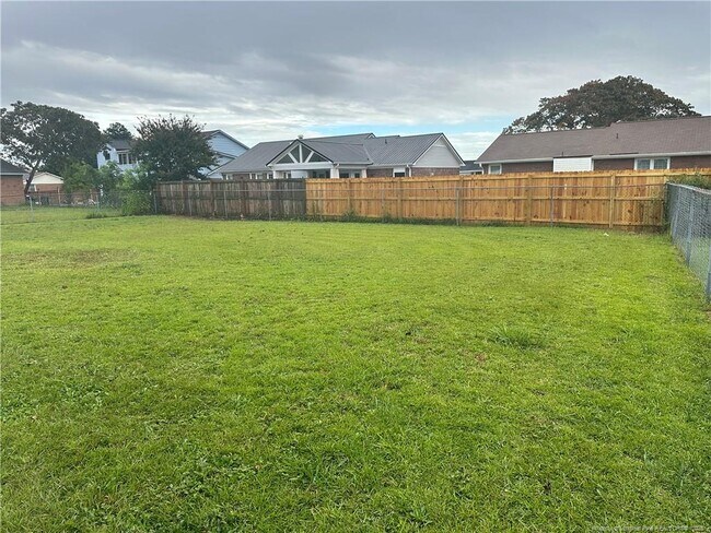 Foto del edificio - 7850 Penelope Dr