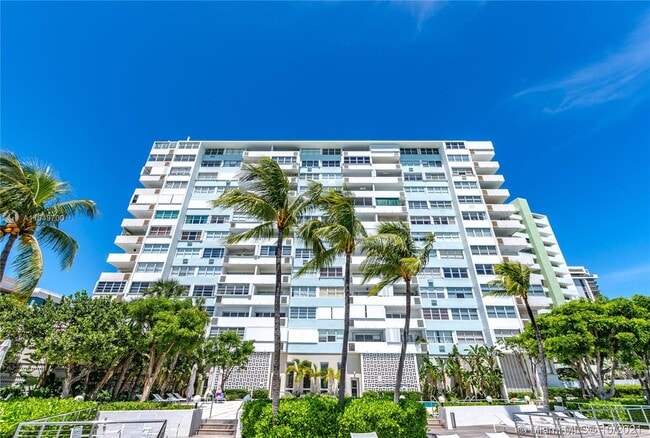 Building Photo - 3 Island Ave