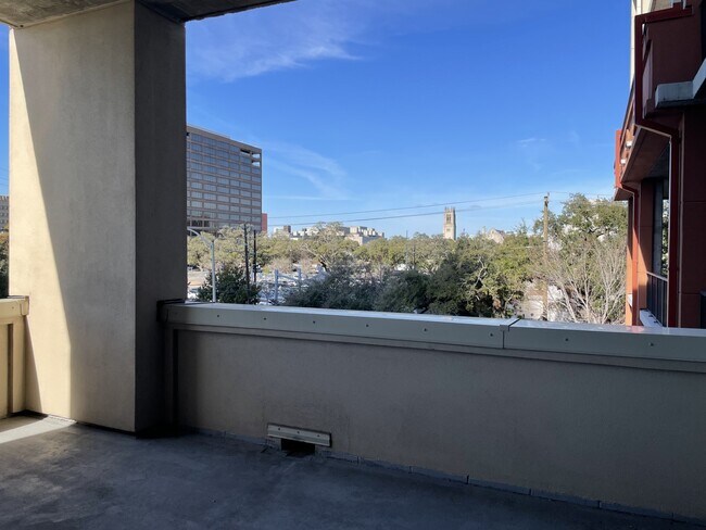 Foto del edificio - 1401 Calumet St