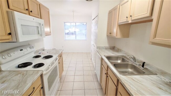 Foto del edificio - 3 br, 2 bath Condo - 26583 Franklin Pointe Dr