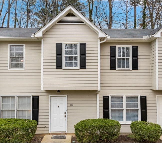 Building Photo - 831 Dalewood Dr