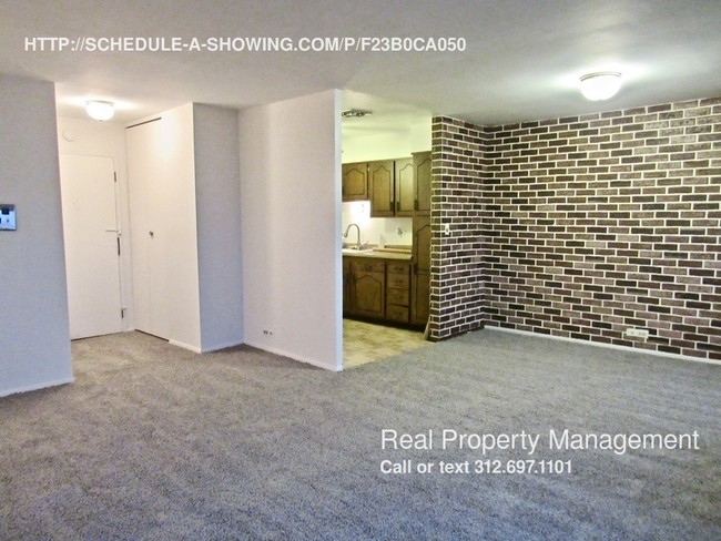 Building Photo - 4300 W Ford City Dr