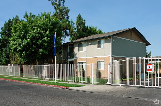 Laurel Canyon Apartments Apartments Fresno, CA