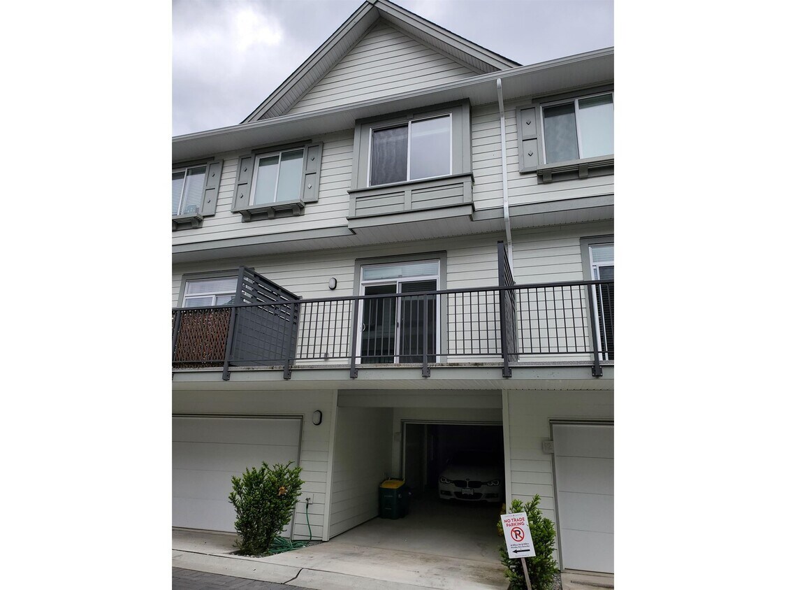 Photo principale - 15850-85 85 Ave