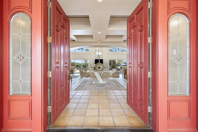 Foto del edificio - 50180 Vista Montana Rd