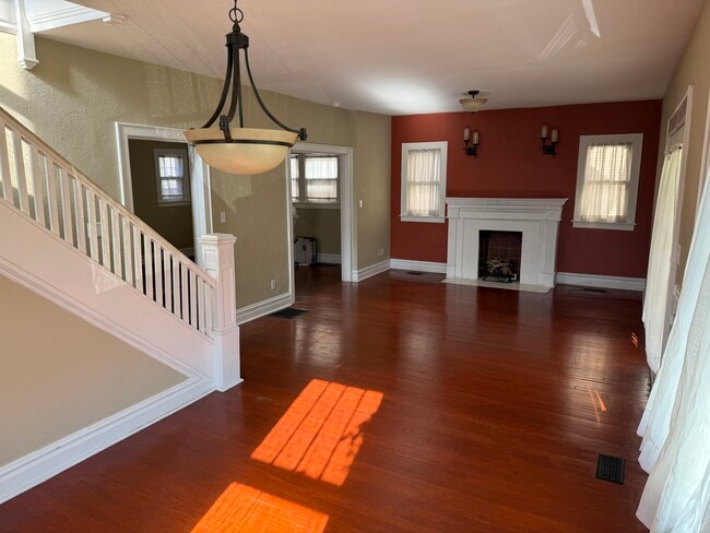 Living Room - 534 11th Ave