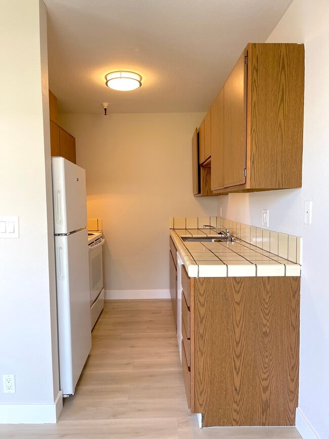 362 Alida Way, South San Francisco, CA 94080 Apartments in South San