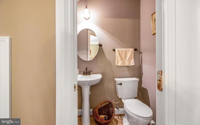 Foto del edificio - 913 Pleasant Dr